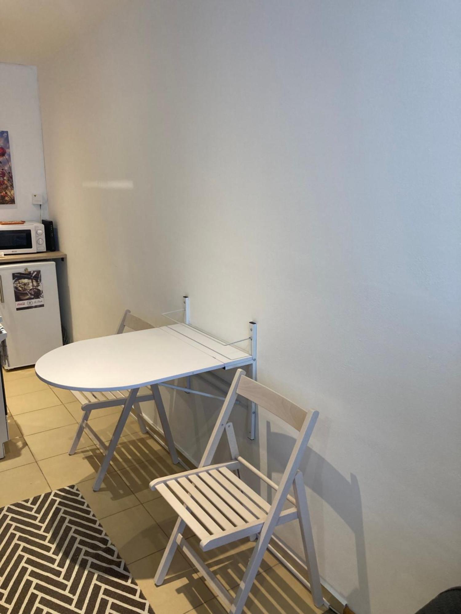 Apartman Nedaleko Centra Mesta Michalovce Exterior foto